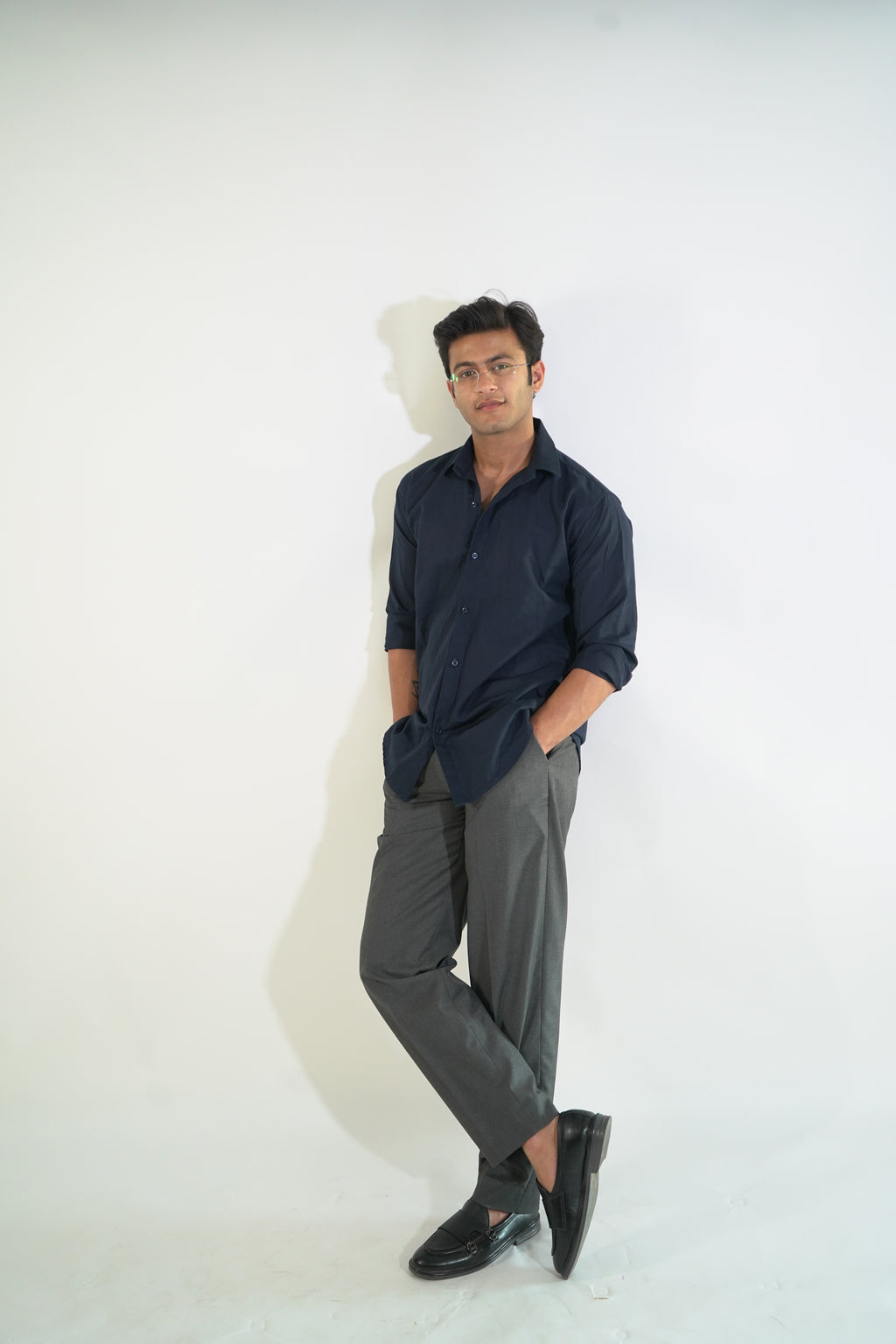 dark gray trouser